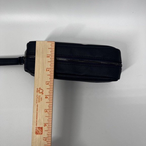 Elie Saab Travel Toiletry Bag Saudia Airlines Amenities Bag Empty (Never Used) - Picture 9 of 10